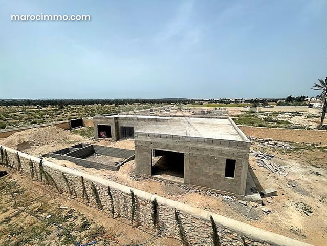 New Villa Program with Garden and Pool — 2