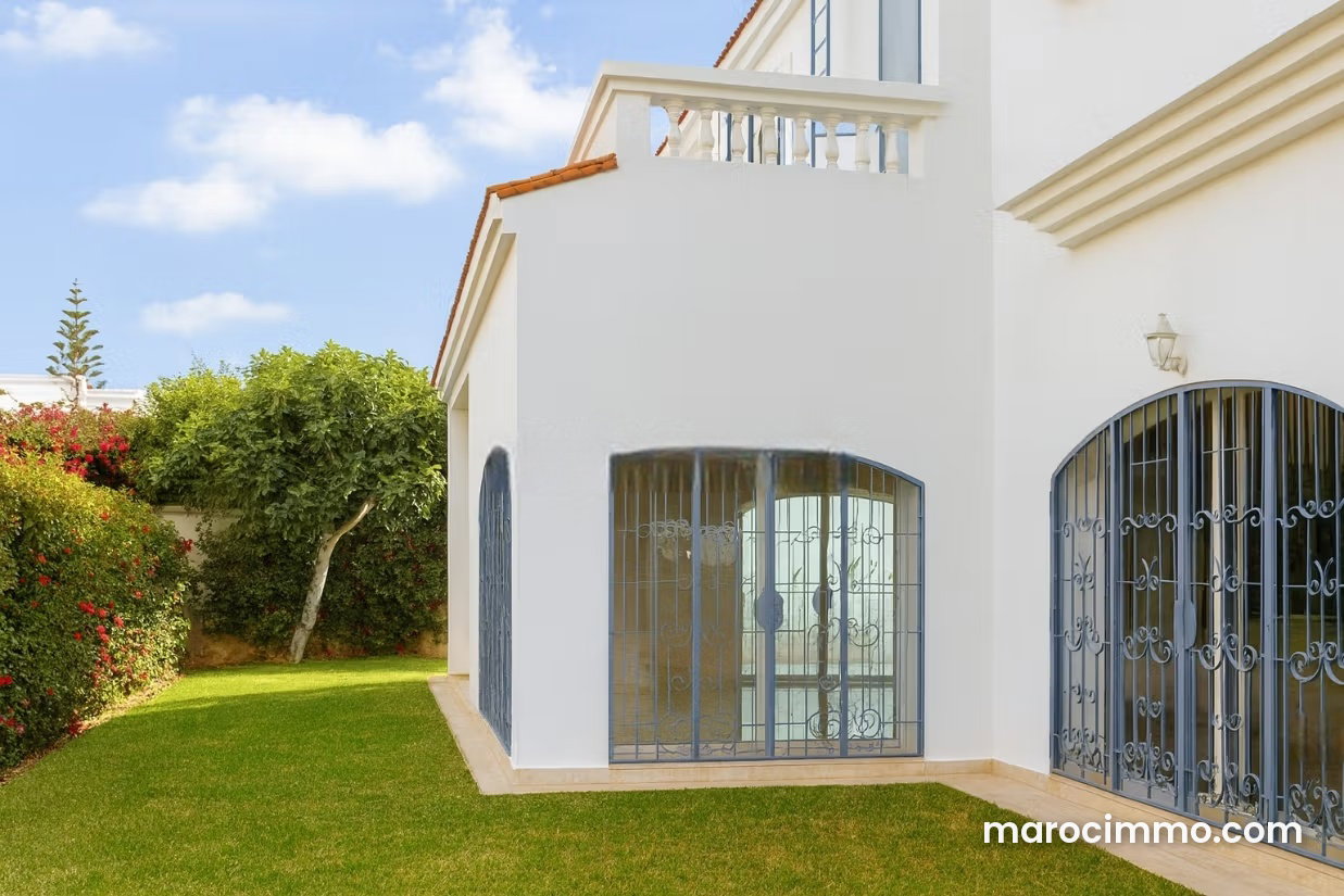650 m² Villa with Garden and Terrace, Laimoune, Casablanca — Casablanca