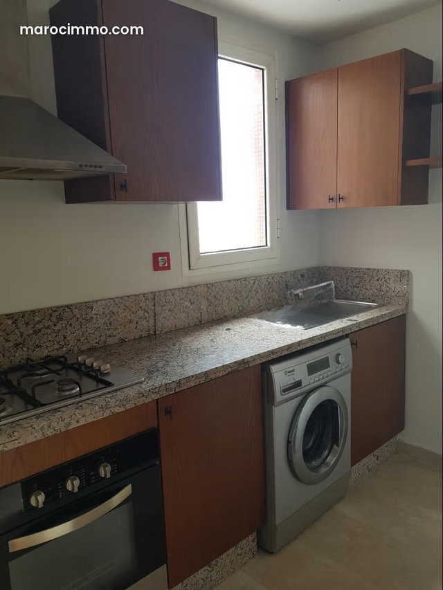 Furnished Studio for Rent in Racine — 4