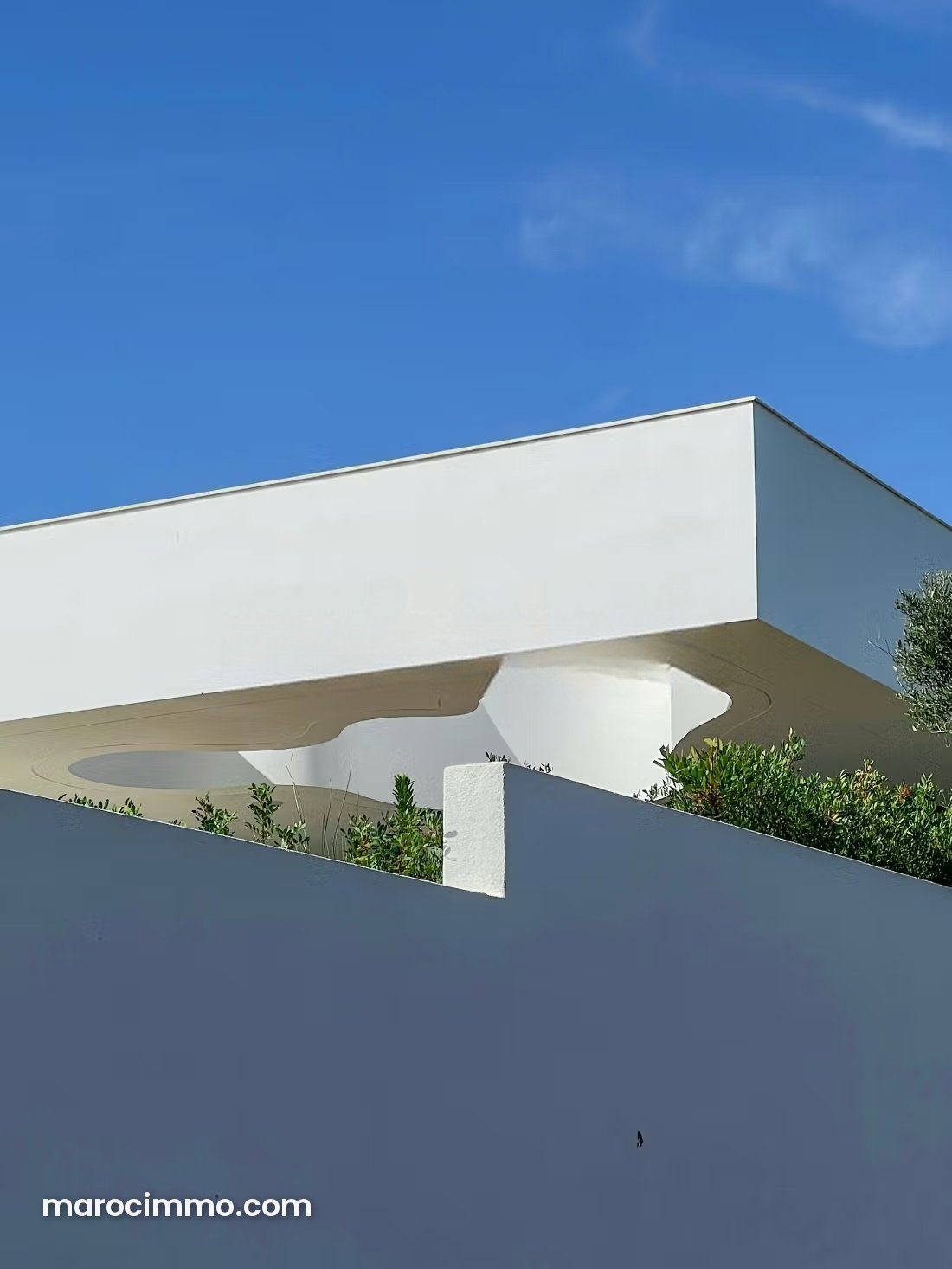 450 m² Villa to Renovate, Anfa, Casablanca, Prime Location — Casablanca