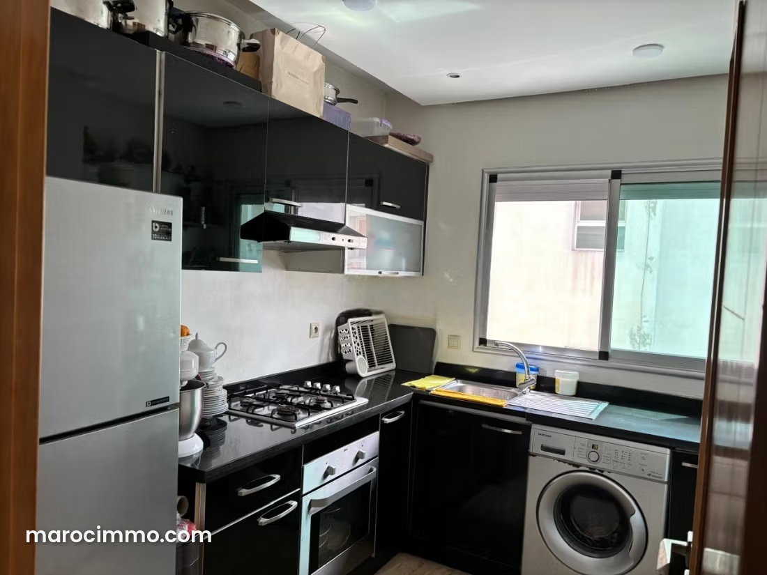 Two-Bedroom Apartment with Terrace in Maarif, Casablanca — Casablanca