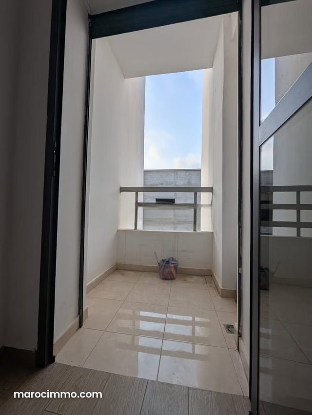 Appartement à louer à El Hadadda. 1 Pièce. Cuisine entièrement équipée — 3