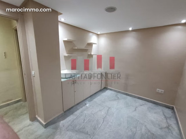 Local commercial premium de à la location Riviera 127m2 — 2
