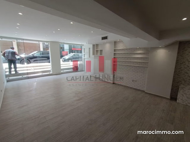 Local commercial premium de 212m2 dans une rue passante à Racine — 5