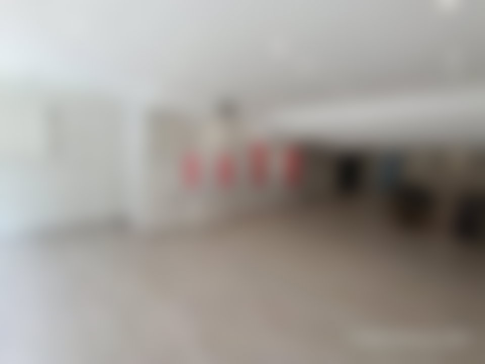 محل تجاري واسع للكراء بحي راسين في الدار البيضاء