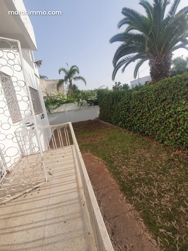 Villa à louer à Cil — 5