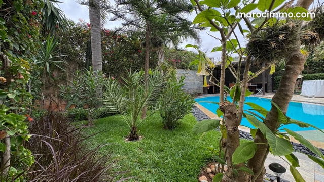 Très belle villa contemporaine à vendre sindibad — Casablanca