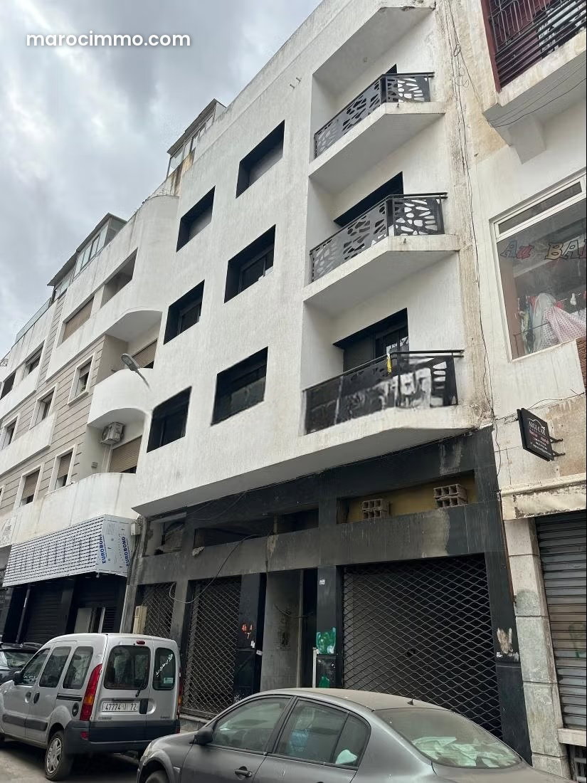 عمارة استثمارية حديثة للبيع بحي المعاريف الدار البيضاء — الدار البيضاء