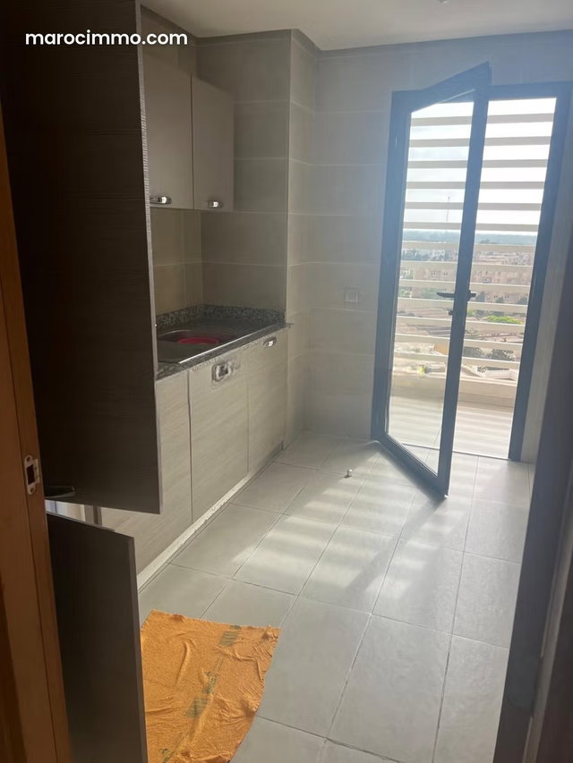 Très bel appartement en location à Riyad. 3 chambres agréables. Meublé — 3