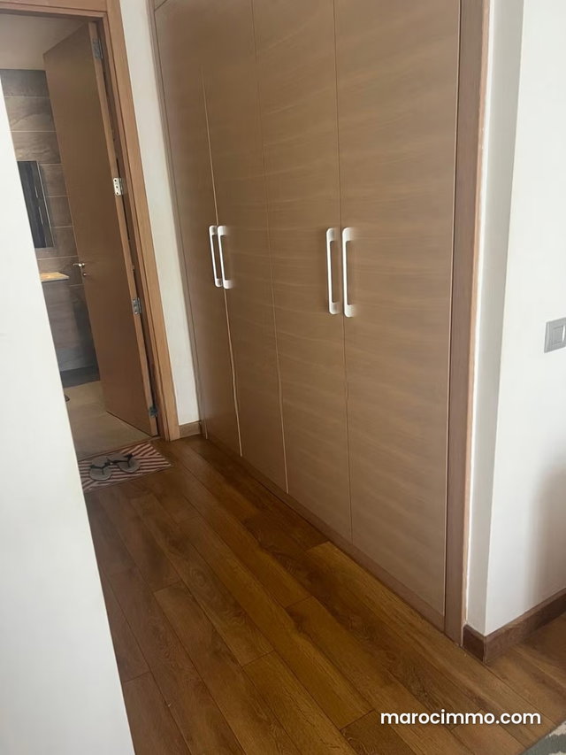 Très bel appartement en location à Riyad. 3 chambres agréables. Meublé — 5