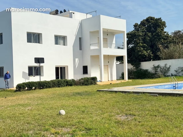 Magnifique Villa avec deux Constructions 3000 m2 — 5