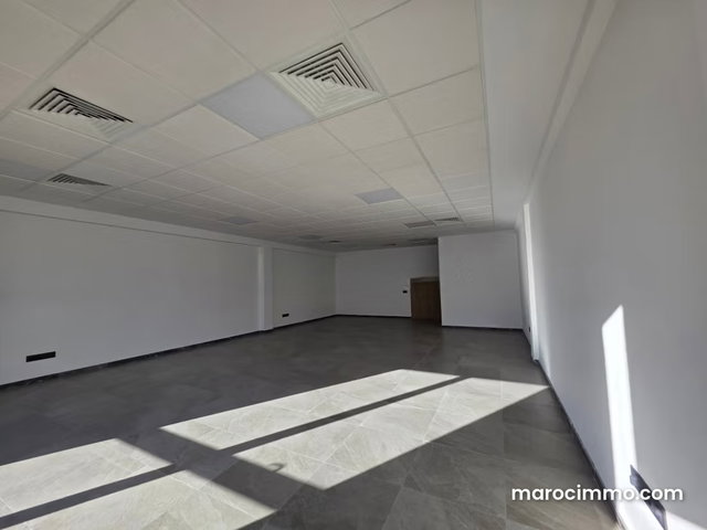 Beau plateau de bureau neuf à Sidi Maarouf — 2