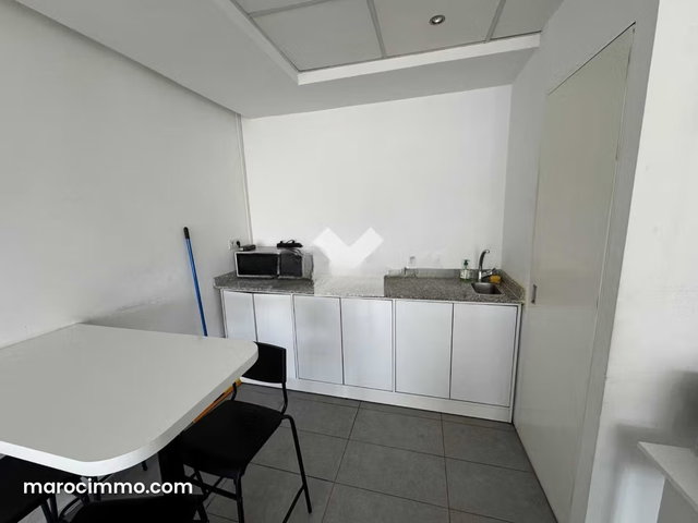 Bureau à Vendre de 145.0 m² à Casablanca, Bourgogne Anfa — 4