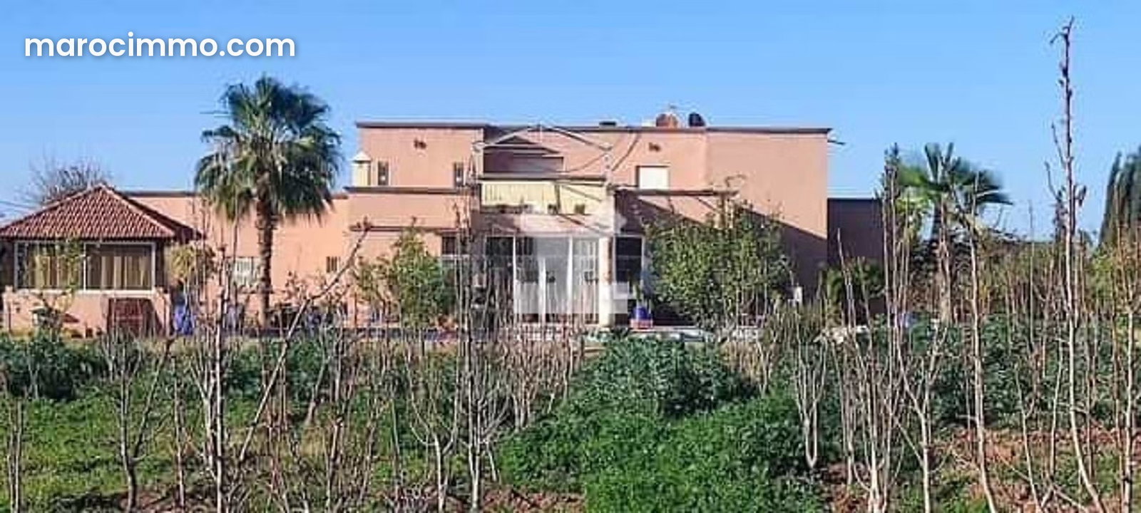 Villa with Large Plot on Ouarzazate Road in Marrakech — Marrakesh