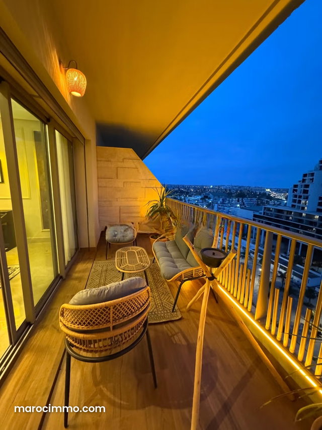 Vend appartement à Casablanca Finance City. 5 pièces confortables. Meublé — 2