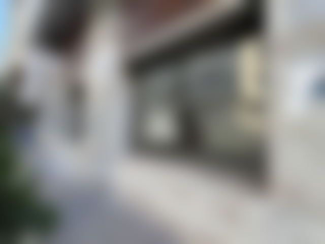 295 m² Commercial Premises with Three Frontages, Hospitals District — Casablanca
