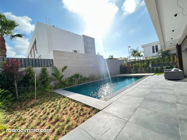 À louer – Très belle villa neuve à Hay Riad — 3
