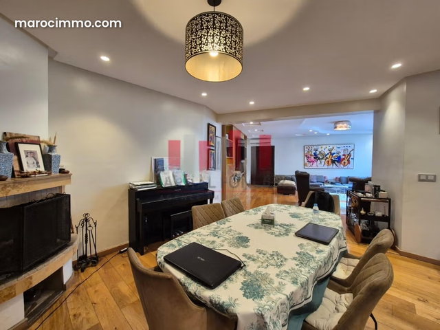 Furnished Apartment with Terrace – Quiet Neighborhood — 4