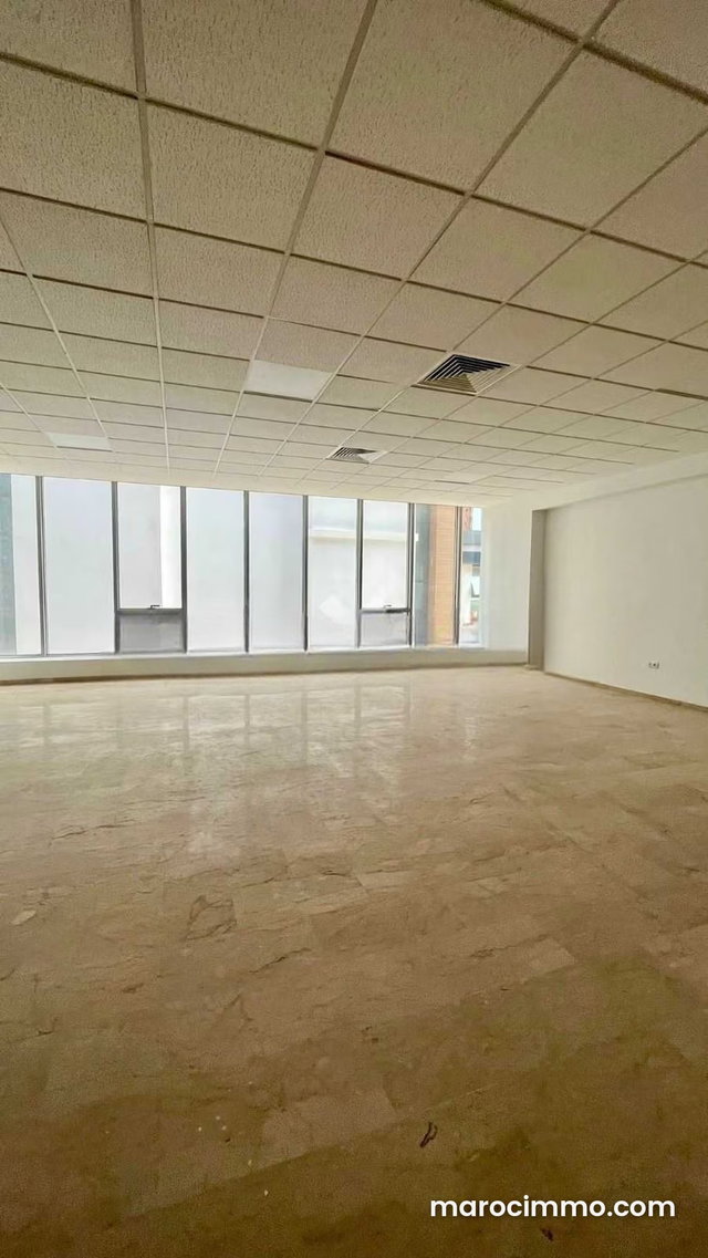 Bureau à Louer de 91.0 m² à Casablanca, Sidi Maarouf — 3