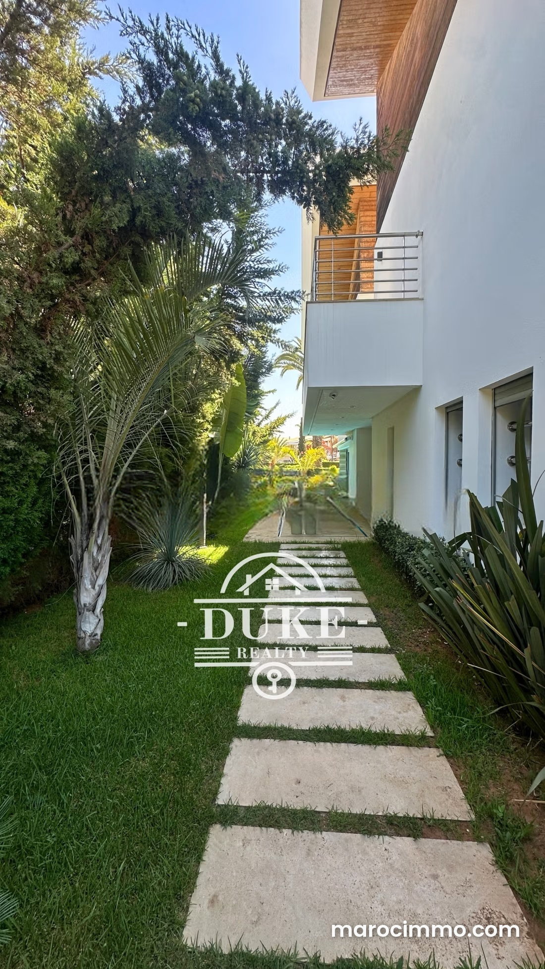 Modern Villa with Swimming Pool, Oued Cherrat Beach, Bouznika — Bouznika