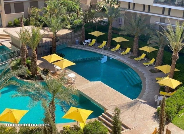 Joli appartement 2 chambres meublé avec piscine — 3