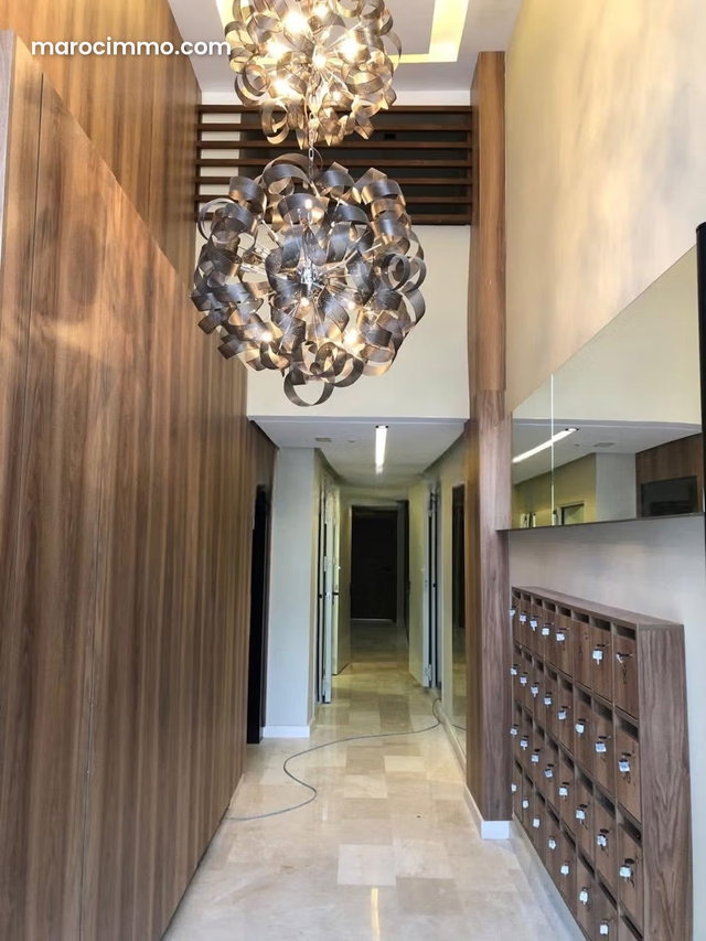 Apartment for Rent in Les Hôpitaux. 48 m². Elevator and Parking Spaces — 4