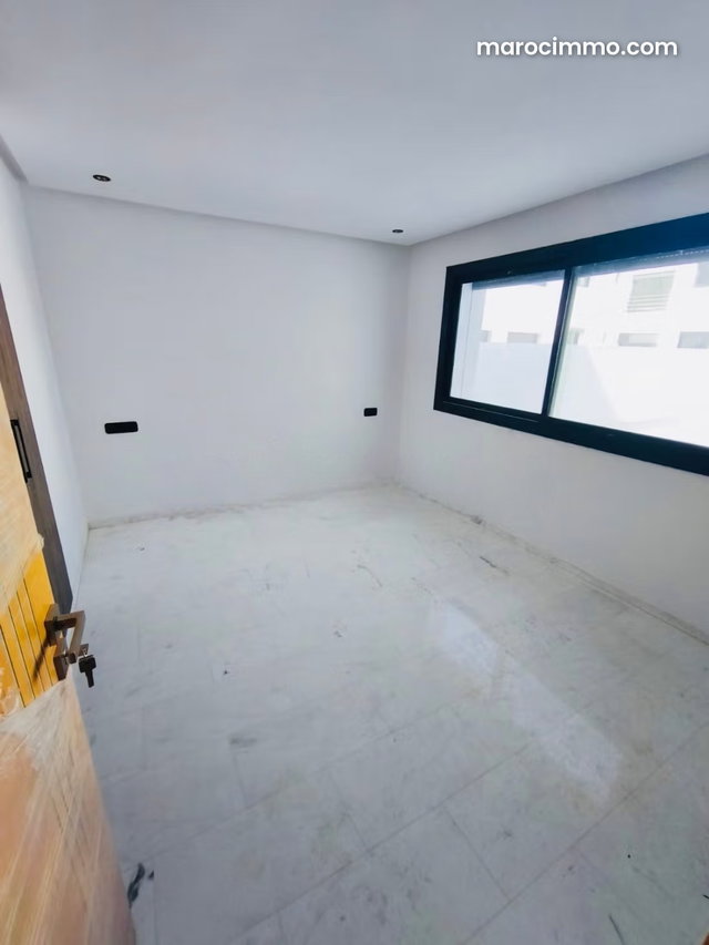 Magnifique Appartement en Location Neuf à Rabat Souissi — 5