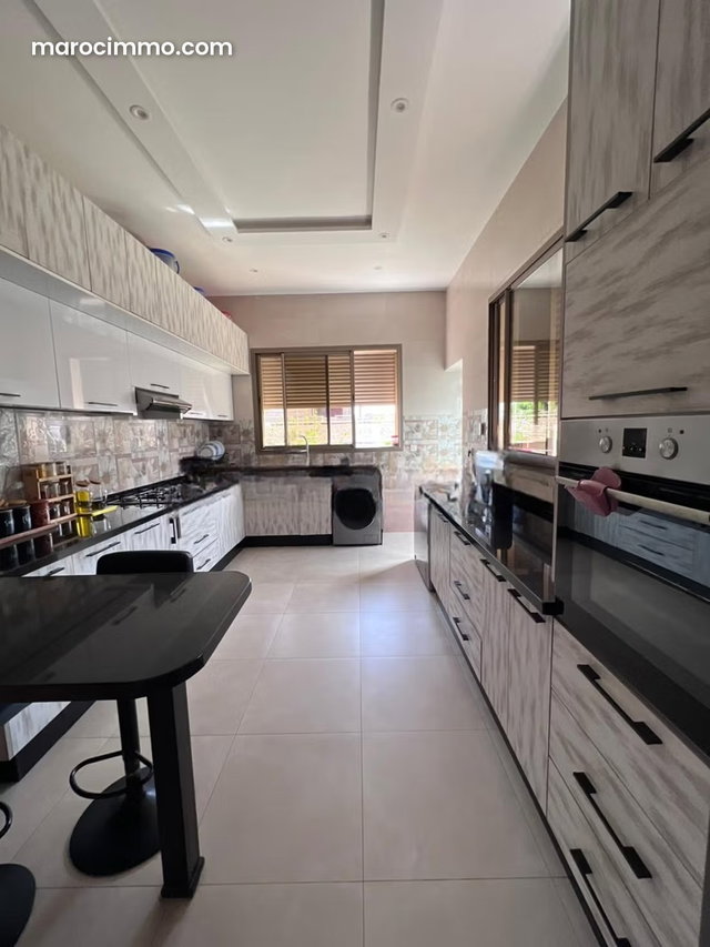 Villa a vendre sans vis a vis agdal — 4