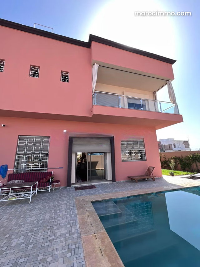 Villa a vendre sans vis a vis agdal — 2