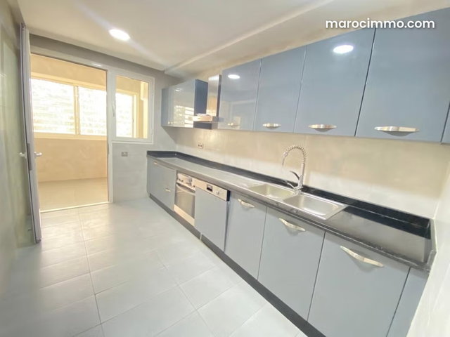 Appartement luxueux en location à Souissi — 3