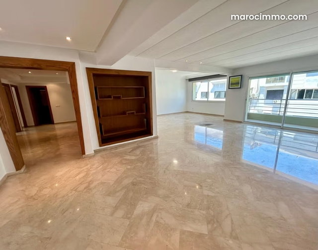 Bel appartement de 200 m² à la vente — 3