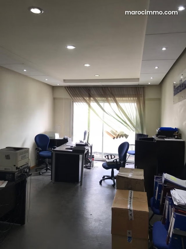 Bureau de 48m à louer à coté de sanlam — 2