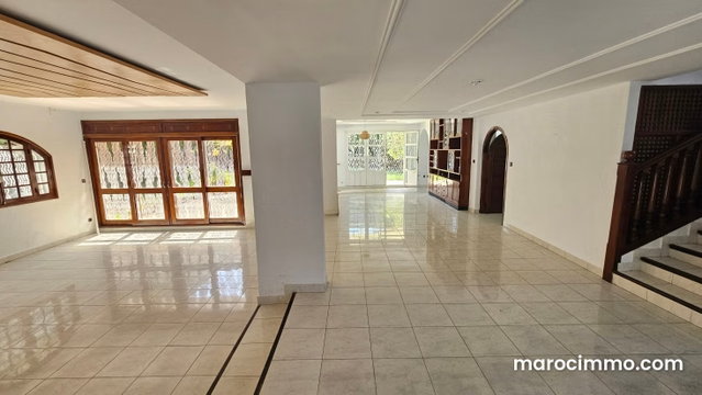 Grande villa 5CH 900 m2 avec piscine à ANFA — 5