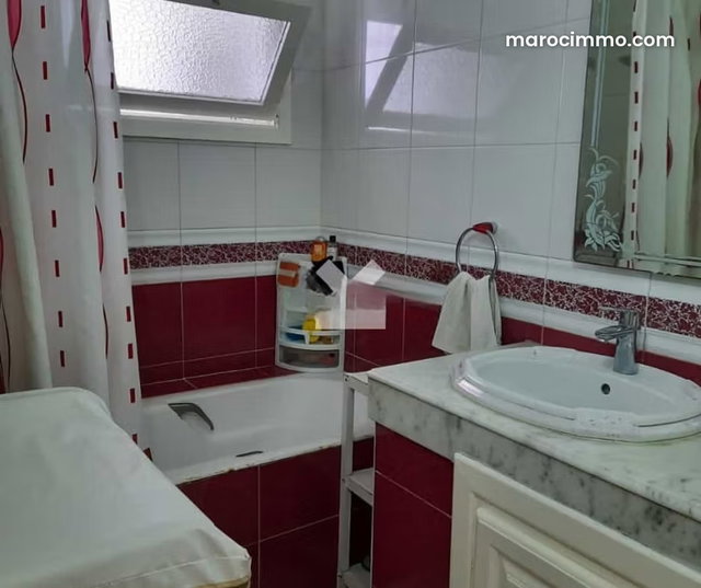 Appartement à Vendre de 99.0 m² à Casablanca, Cil — 3