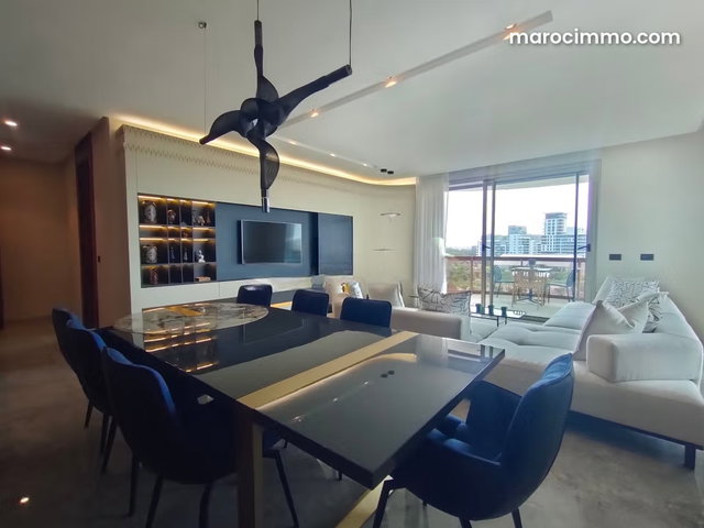 T4 meublé de 205m² – 3 chambres — 3