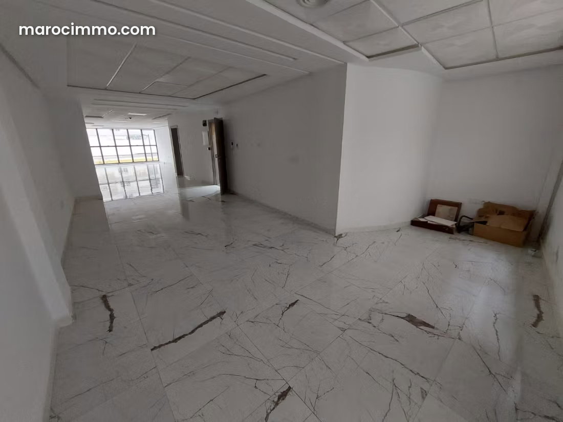 100 m² Office for Rent in Drissia, Tangier, Fully Equipped — Tangier