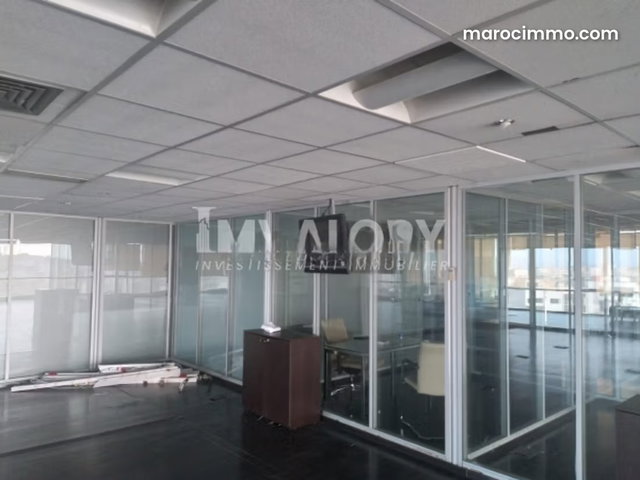 Rent Office Space 660m² at TWIN CENTER — 2