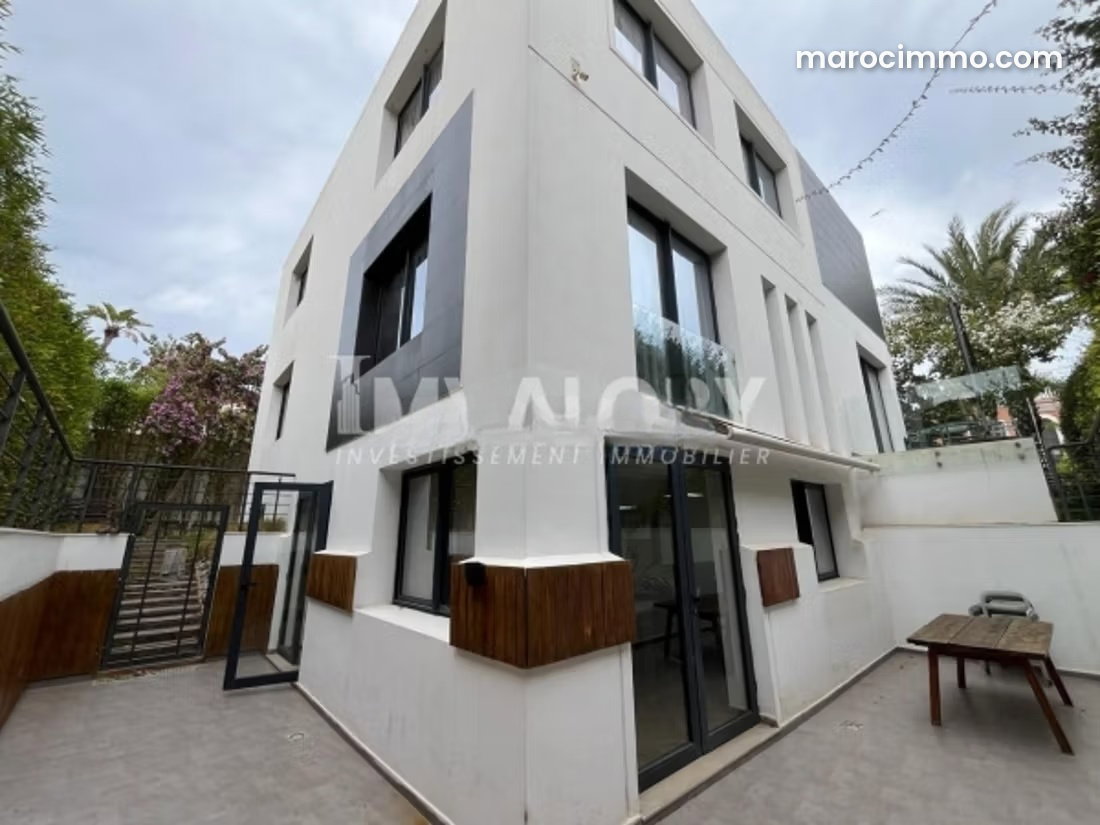 600 m² Office Villa, CIL, Casablanca, Ideal for Headquarters — Casablanca