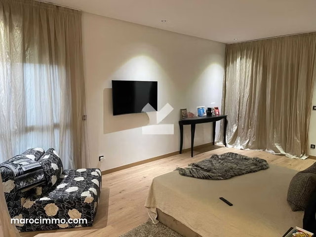 Villa à Vendre de 484.0 m² à Bouskoura, Bouskoura — 4