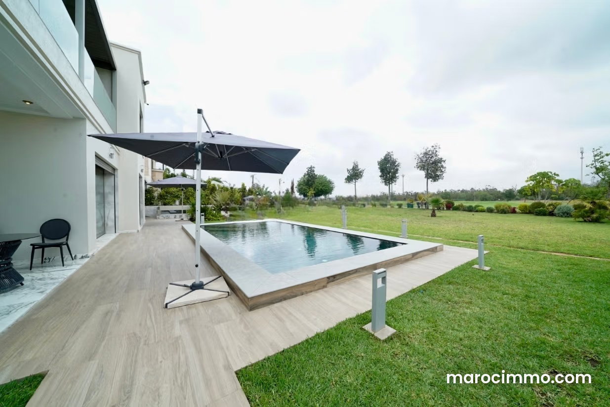 550 sqm House with Pool and Garden, Green Town, Bouskoura — Bouskoura