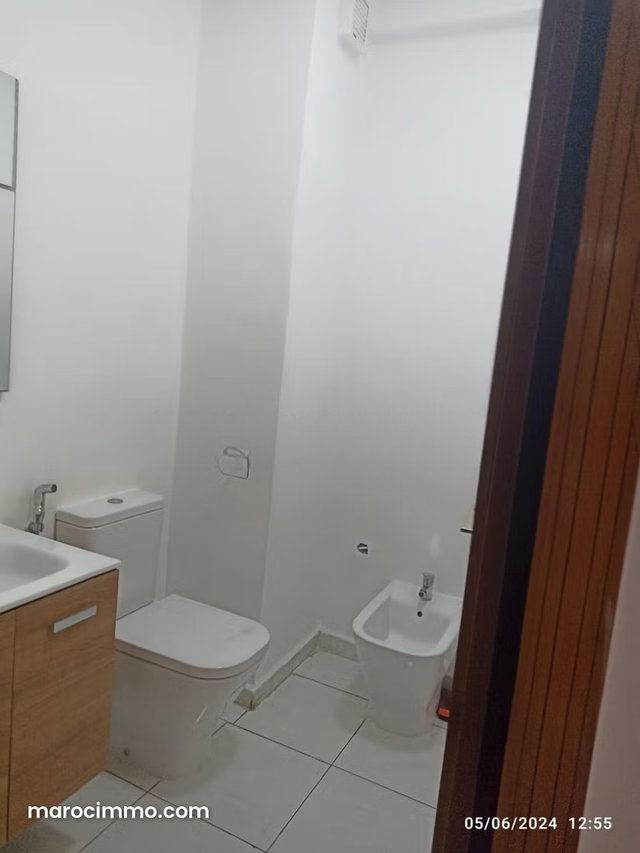 Office Space for Rent in a Well-Designed Building — 5