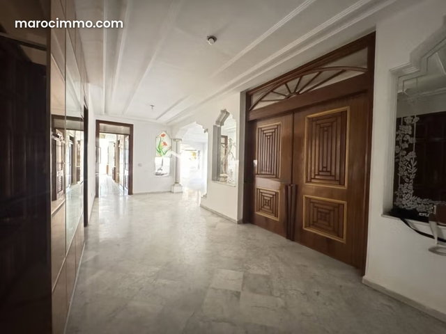 Appartement de 396 m² à Casablanca — 4