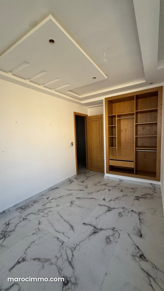 Superbe appartement à louer à Mister Khouch. 3 belles chambres. Porte blindée et résidence sécurisée — 2