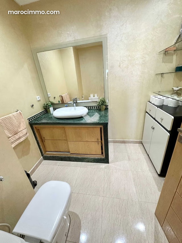 Appartement à Vendre de 242.0 m² à Casablanca, Palmier Maarif — 4