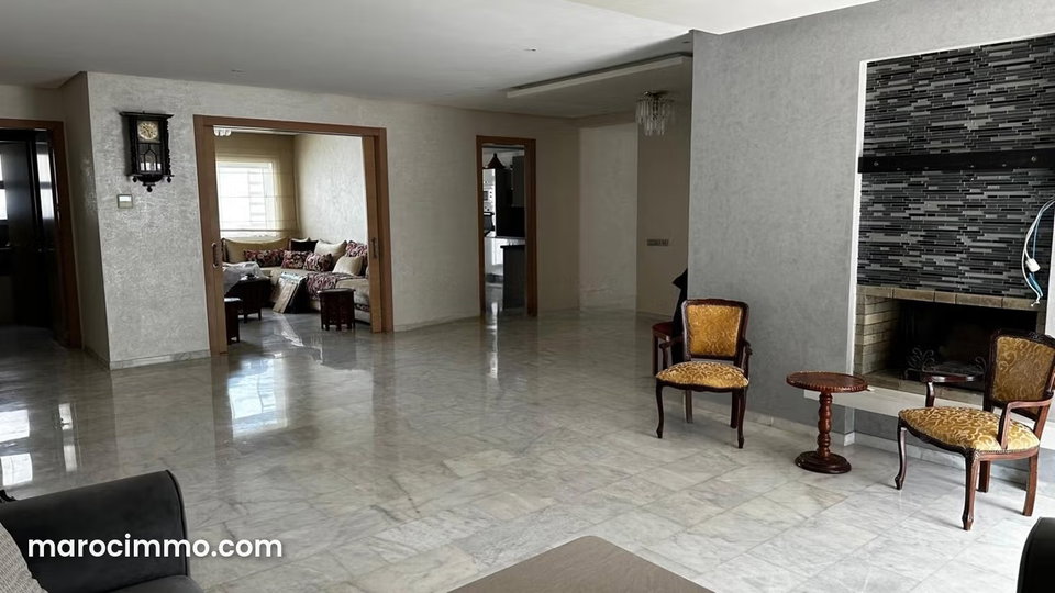Appartement à vendre 212 m² à HAY RIAD