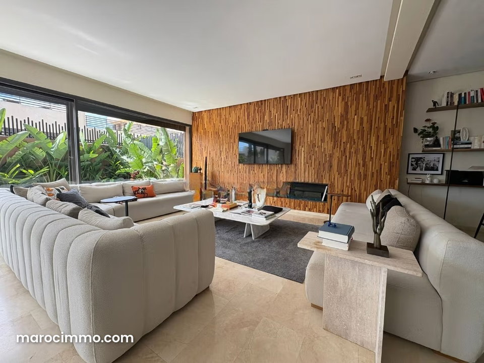 Magnifique villa moderne 4 chambres meublée en résidence
