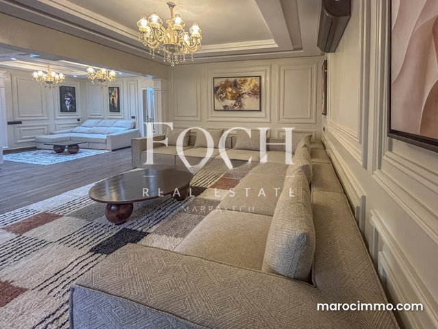 Premium Location in Hivernage, Spacious, Renovated — 2