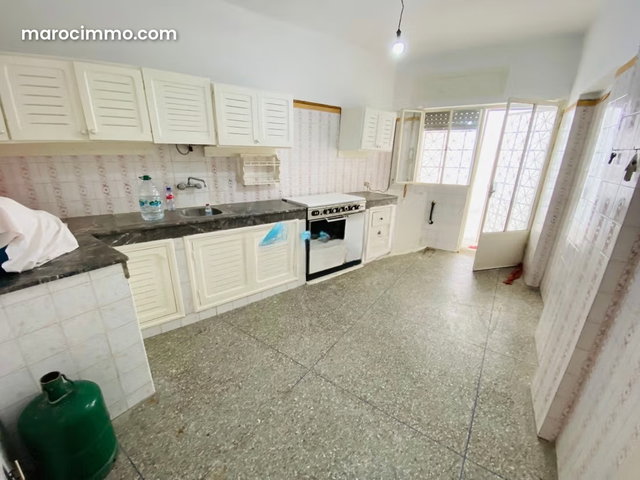 À VENDRE – Appartement en plein centre ville de Tanger — 4
