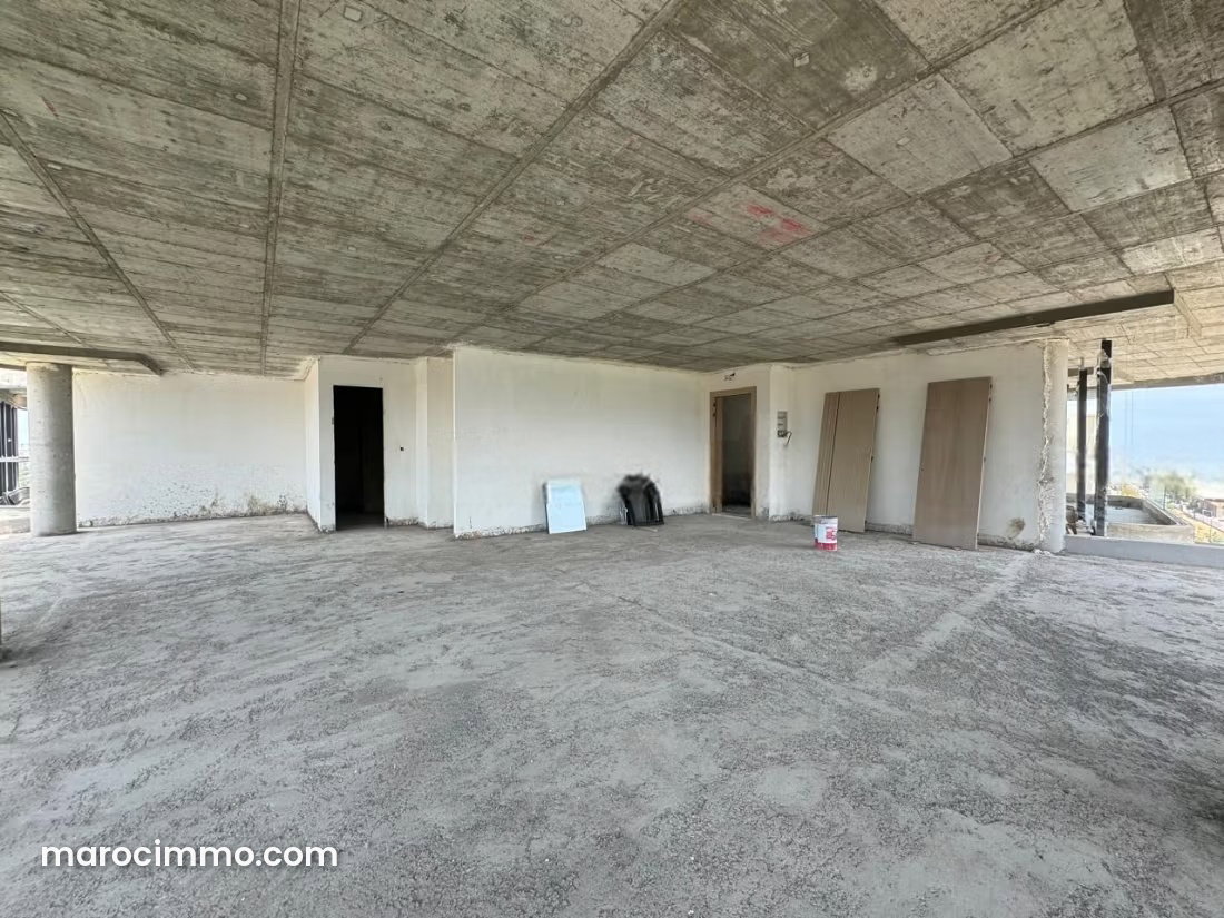157 m² Office in Casablanca Finance City with Unobstructed Views — Casablanca