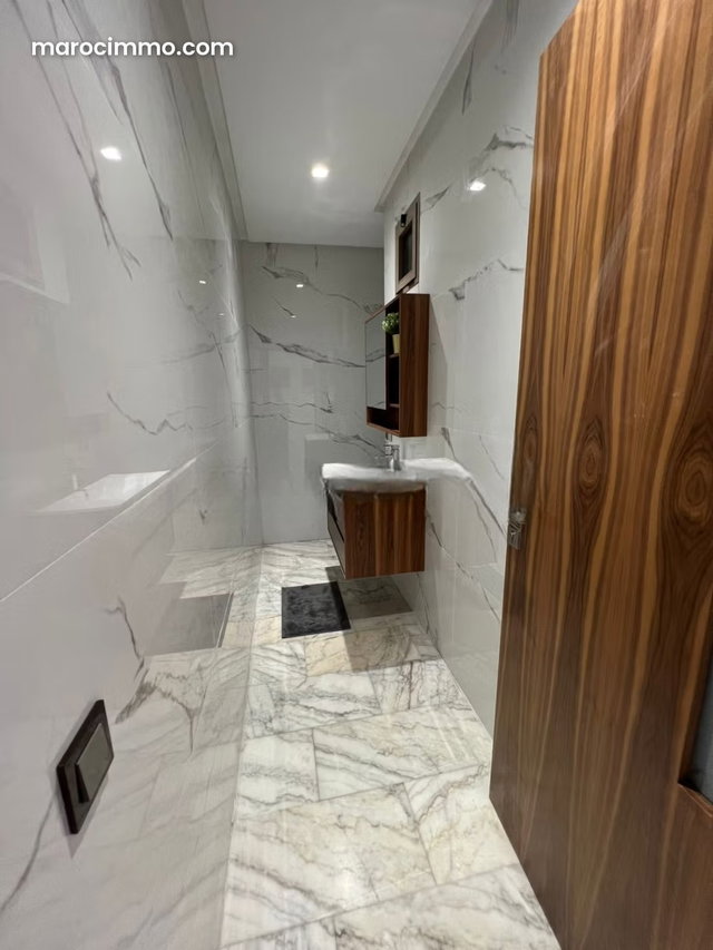 Magnifique penthouse à louer Meublé — 5